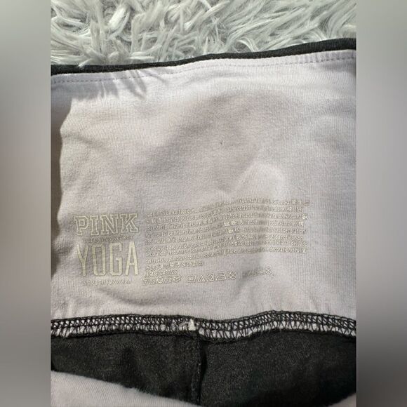 Victoria Secrets Pink Woman’s Leggings - Picture 4 of 5